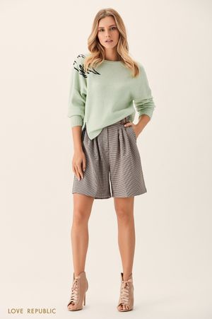 

Шорты из костюмной ткани с принтом