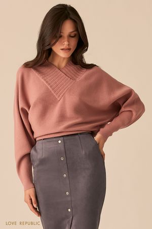 

Фактурный oversize свитер с V-образным вырезом
