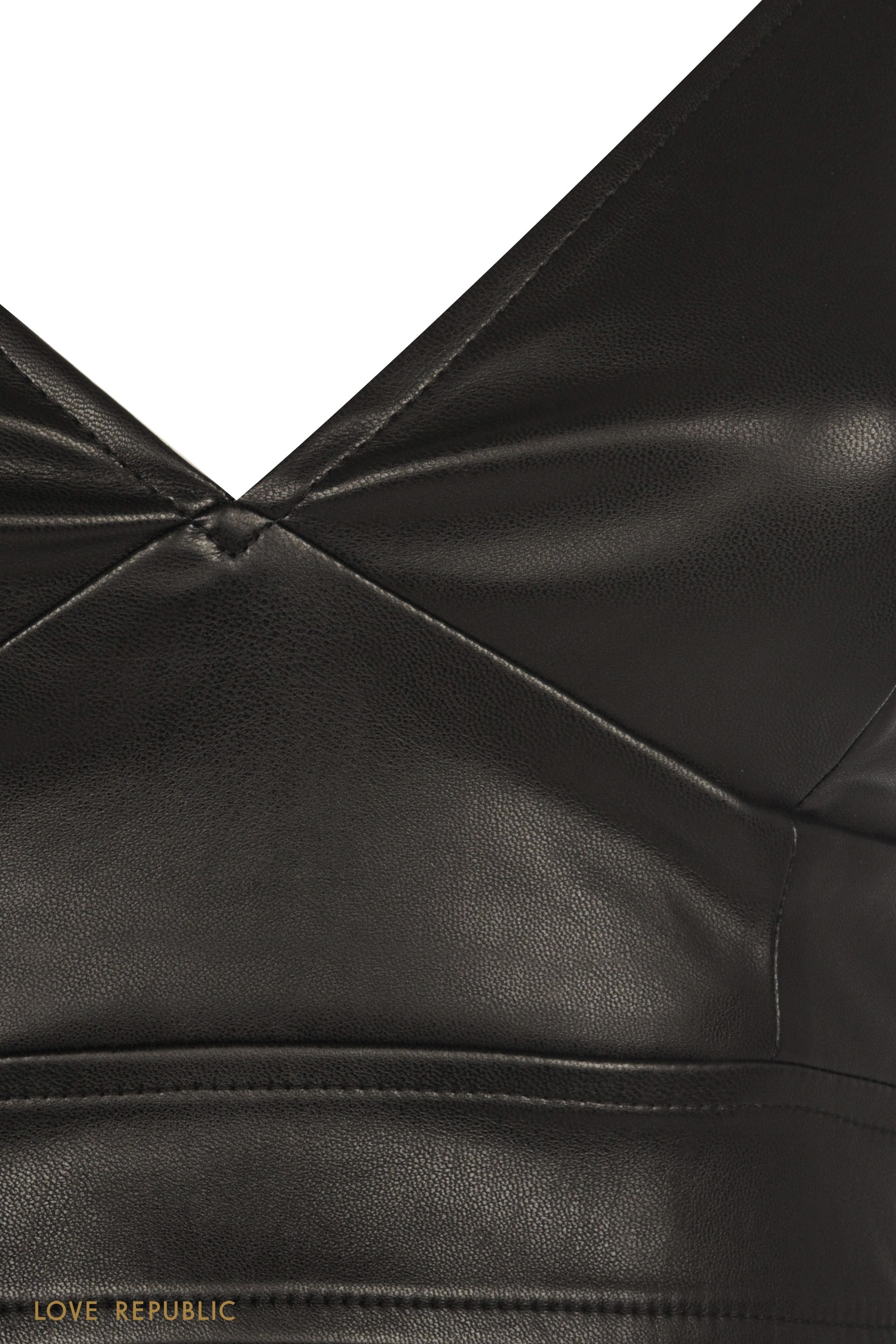 Выразительный топ из экокожи черного цвета 0452204309-50