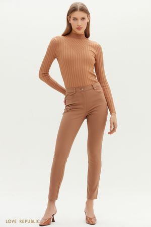 

Классические брюки-скинни