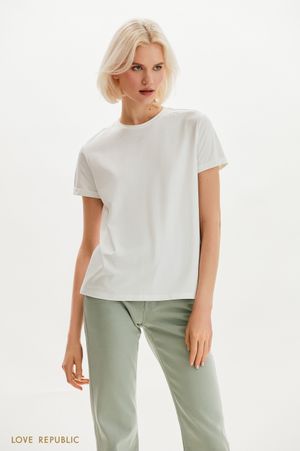 

Oversize футболка с вышивкой