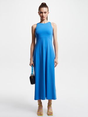 

Приталенное платье миди