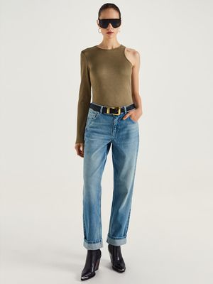 

Базовые джинсы свободного кроя