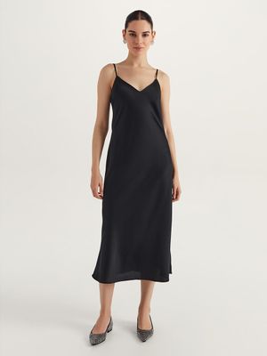 

Приталенное платье-комбинация