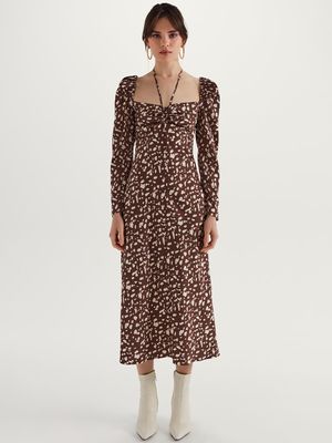 

Платье миди с квадратным вырезом