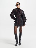 Шифоновая блузка с бантом
