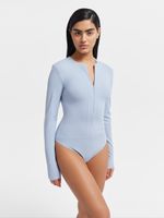 Боди на молнии