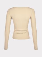 Топ с фигурным вырезом