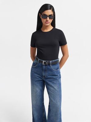 

Футболка прилегающего кроя