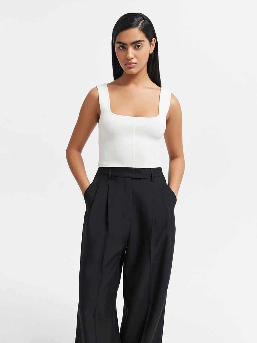 Трикотажный топ на бретелях