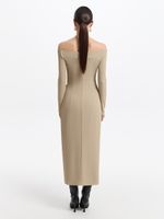 Платье миди с открытыми плечами