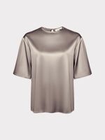 Футболка из атласной ткани