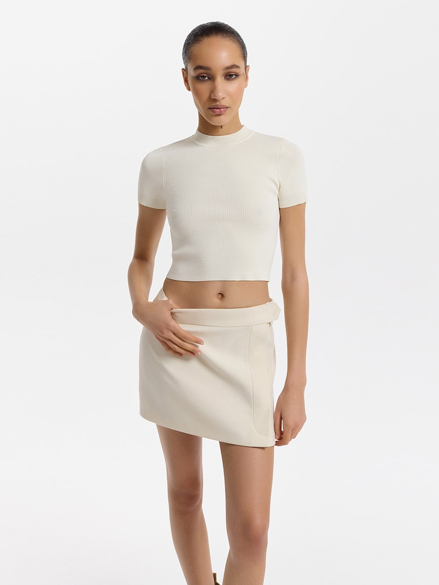 Трикотажный топ укороченного кроя