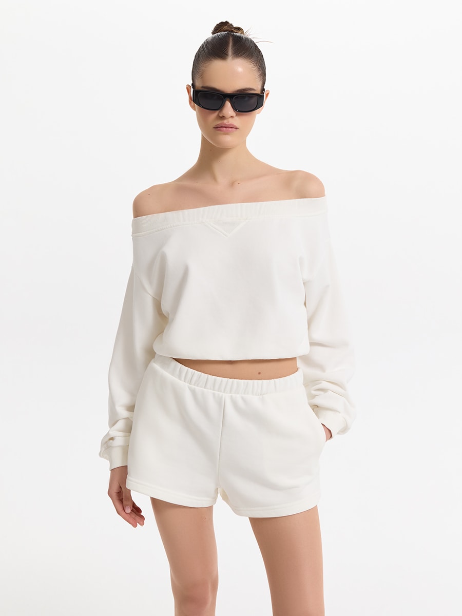 Свитшот с открытыми плечами