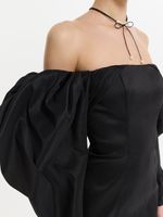 Платье с объемными рукавами