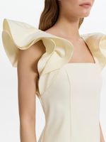 комбинезон с объемными рукавами