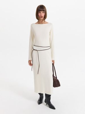 

Трикотажное платье миди с разрезом