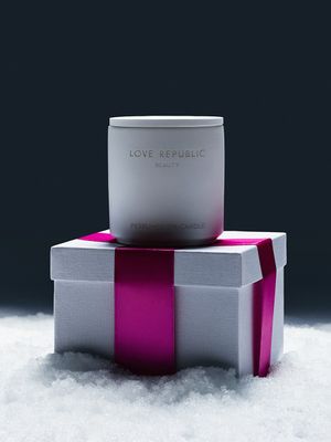 

Парфюмированная спа-свеча WHITE