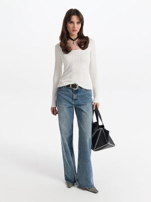 

Топ с рельефным узором