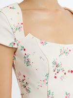 Платье-футляр 