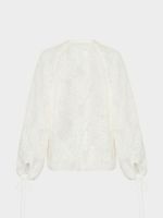 Блузка с объемными цветами