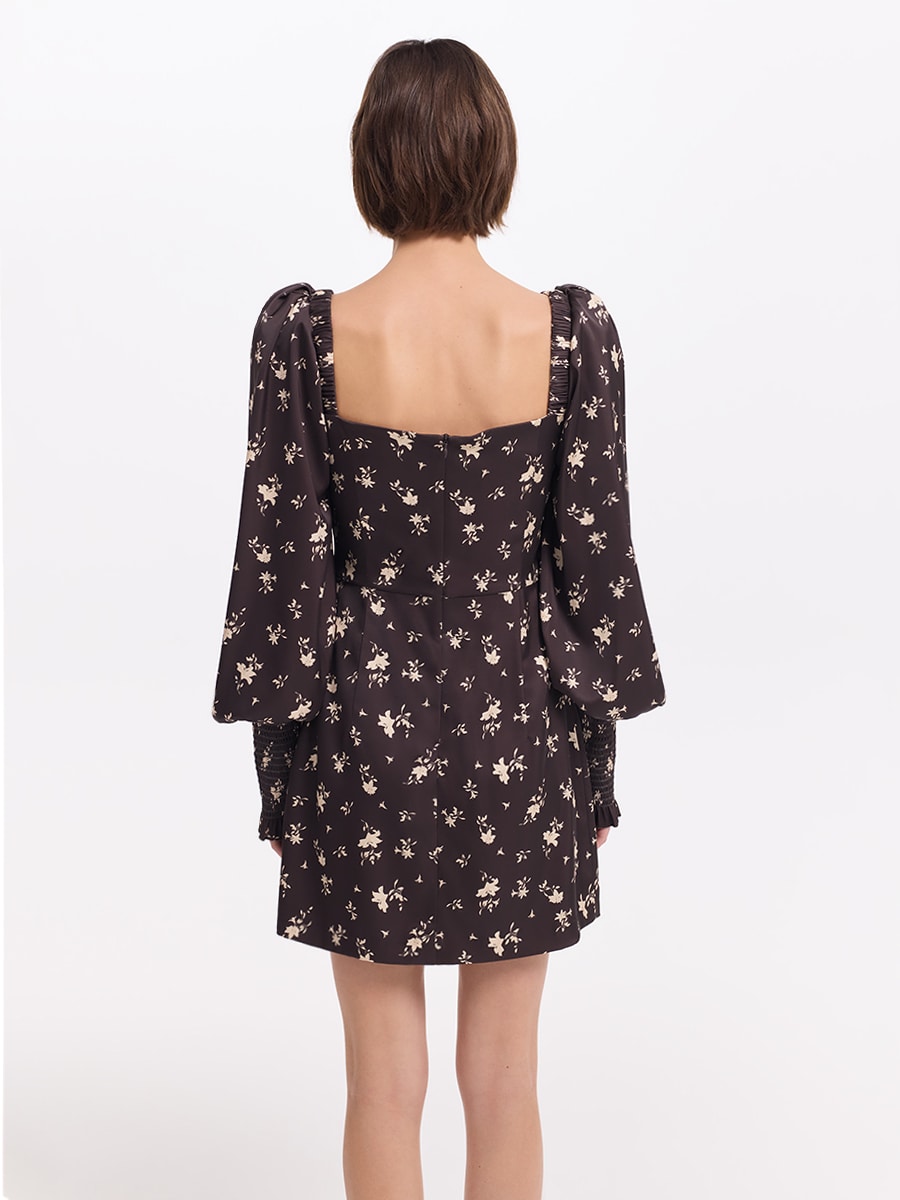 Атласное платье мини 