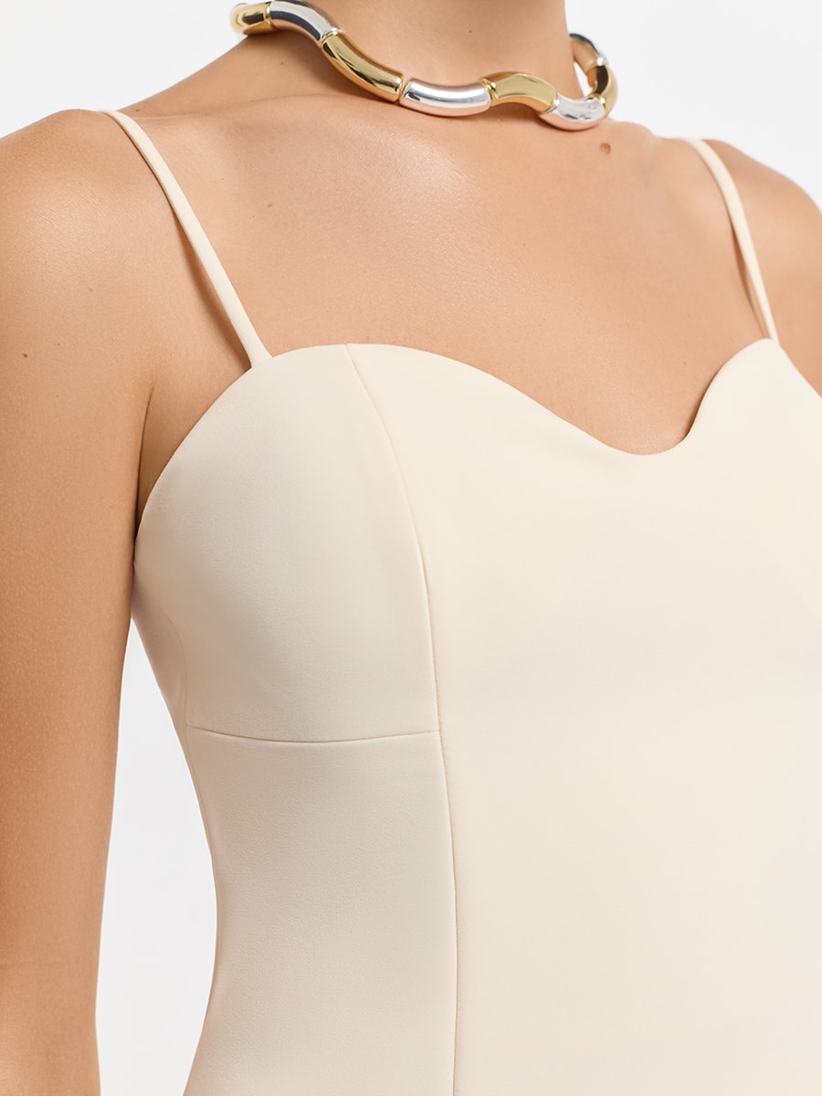 Платье-футляр 