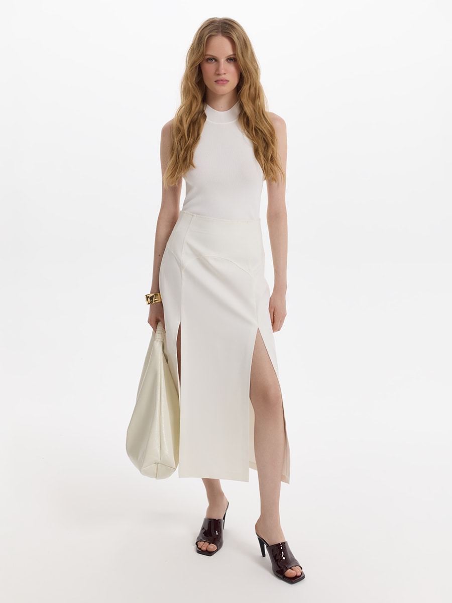 Трикотажный топ с вырезом на спине 5255308807-60