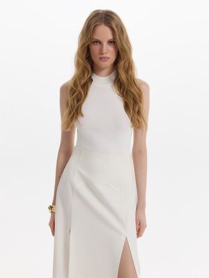 

Трикотажный топ с вырезом на спине