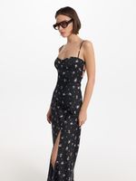 Платье с открытой спиной