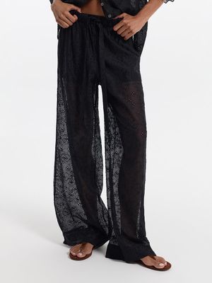 

Брюки из тенселя с вышивкой ришелье