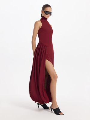 

Платье макси асимметричного кроя