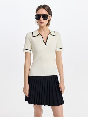 

Трикотажное поло прилегающего кроя