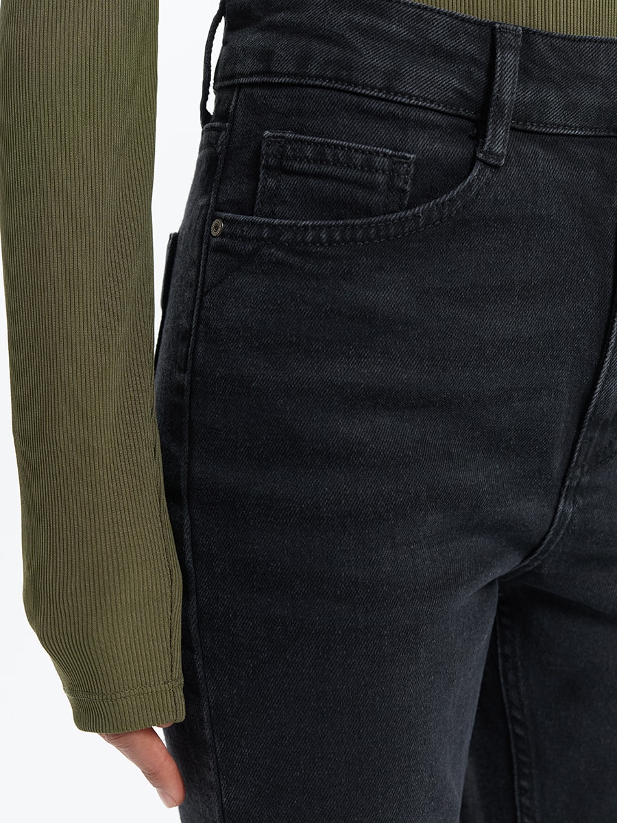 Джинсы Flare fit