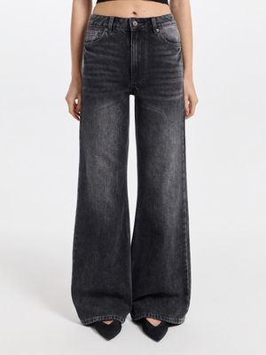 

Джинсы Flare fit со средней посадкой