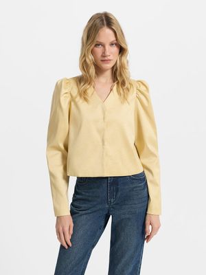 

Блузка из сатина с объемными рукавами