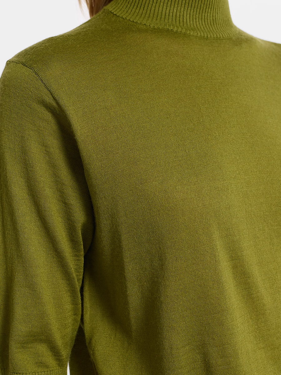 Свитер из шерсти