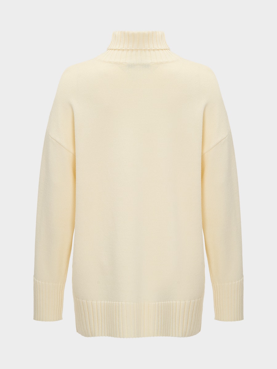 Свитер свободного кроя