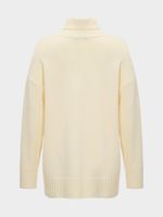 Свитер свободного кроя