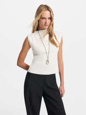 

Трикотажный топ асимметричного кроя