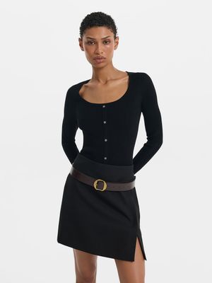 

Джемпер облегающего кроя