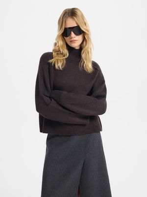 

Свитер свободного кроя