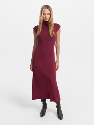 

Трикотажное платье миди