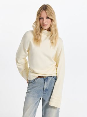 

Свитер свободного кроя