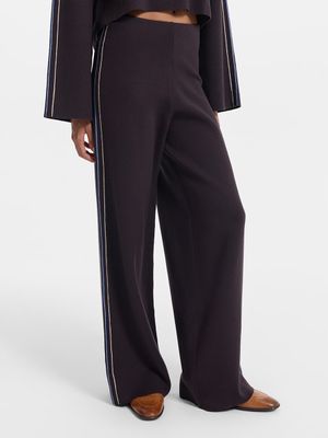 

Трикотажные брюки с лампасами