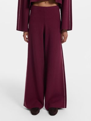 

Трикотажные брюки с лампасами