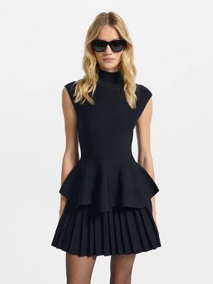 

Трикотажный топ с баской