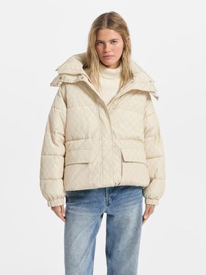 

Стеганая куртка из водонепроницаемой ткани с капюшоном