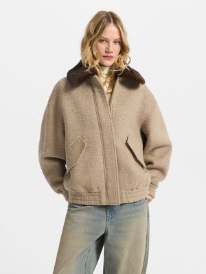 

Бомбер из шерсти со съемным меховым воротником