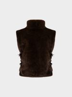 Жилет из искусственного меха